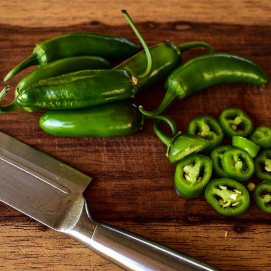 Vous voulez corser votre propre salsa verde?! Utilisez TOUT le piment jalapeno biologique de À Contre Vent de St-Gédéon dans votre recette!
